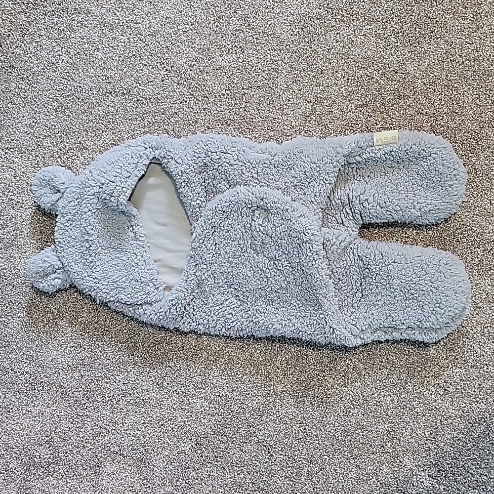 Plush swaddle
